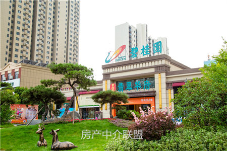 山亭新城柴林小区3室2厅1卫。
